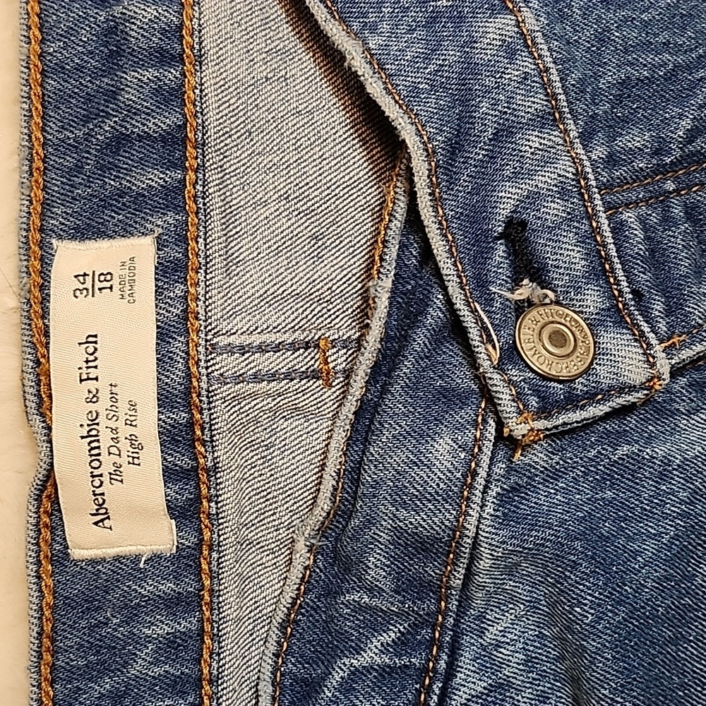Abercrombie&Fitch The dad high-rise short criss-cross Size 34/18 - Picture 6 of 16